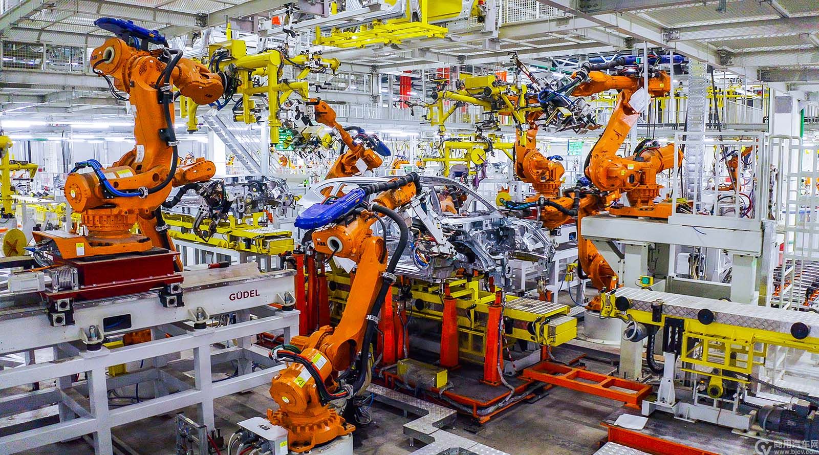 “燈塔工廠”、無人化工廠和智能工廠等新型工廠大量涌現——中國迅速擁抱智能化浪潮